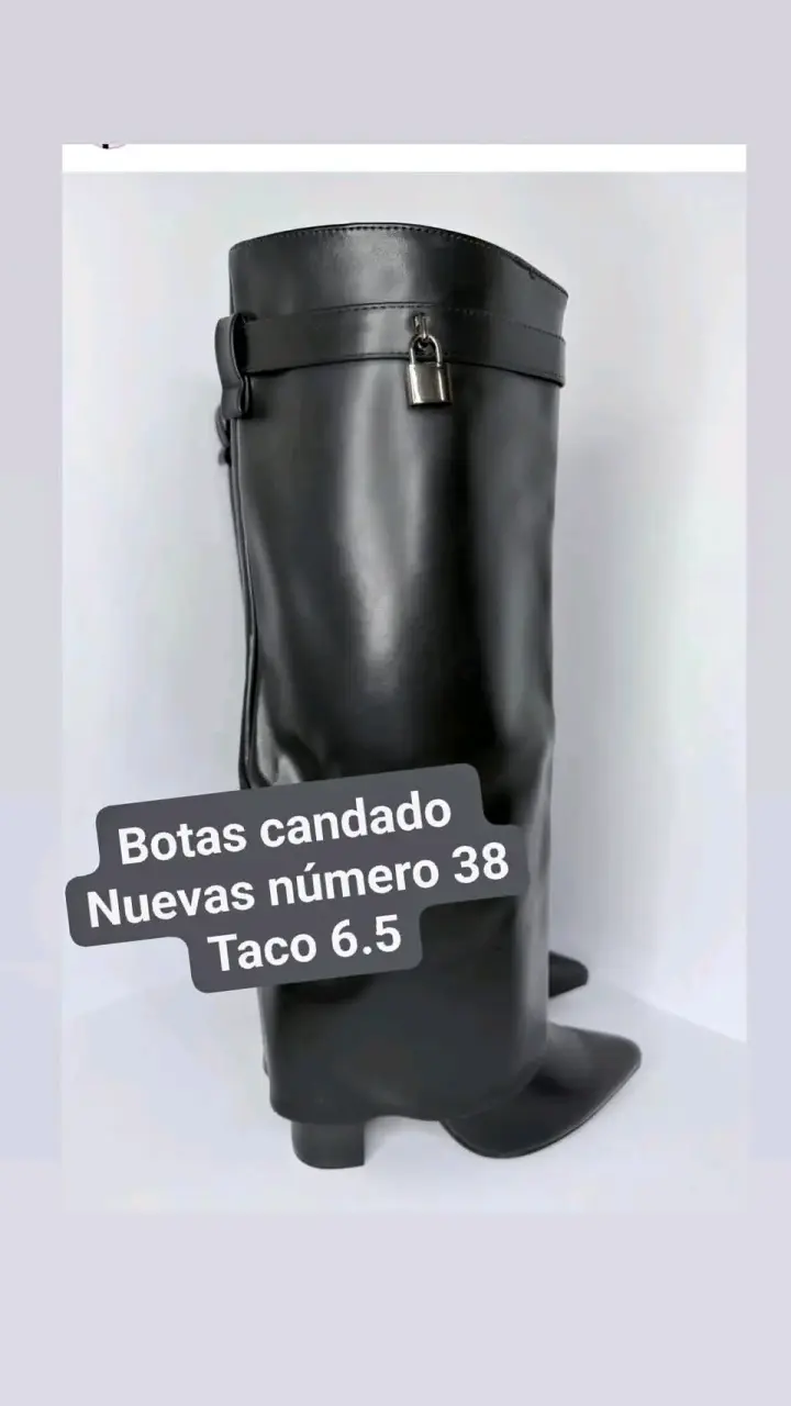 Botas negras con candado, taco 6.5, nuevas - 1