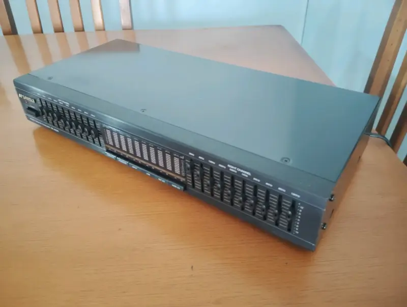Ecualizador Gráfico Estéreo Sansui SE-4200 - 5