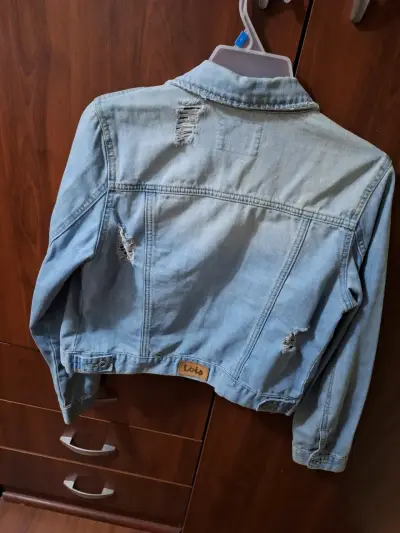 Chaqueta de mezclilla Lois desgastada para mujer - miniatura 3