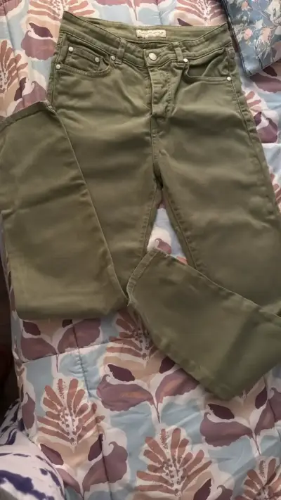 Pantalones verdes Purificación García talla 38 - miniatura 3