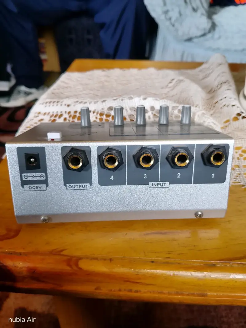 Mini mezclador American Sound AS-MM4 portátil - 2