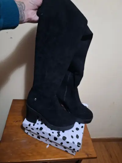 Botas negras de tacón alto, talla 36, como nuevas - miniatura 2