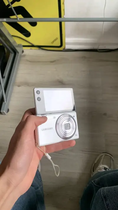 Cámara digital Samsung mv800 - miniatura 1
