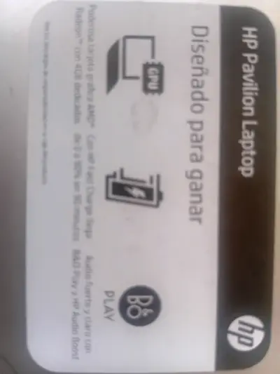 Laptop HP Pavilion con Gráfica AMD se vende apuro - miniatura 1