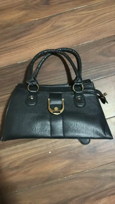 Cartera de cuero negra elegante - miniatura 1