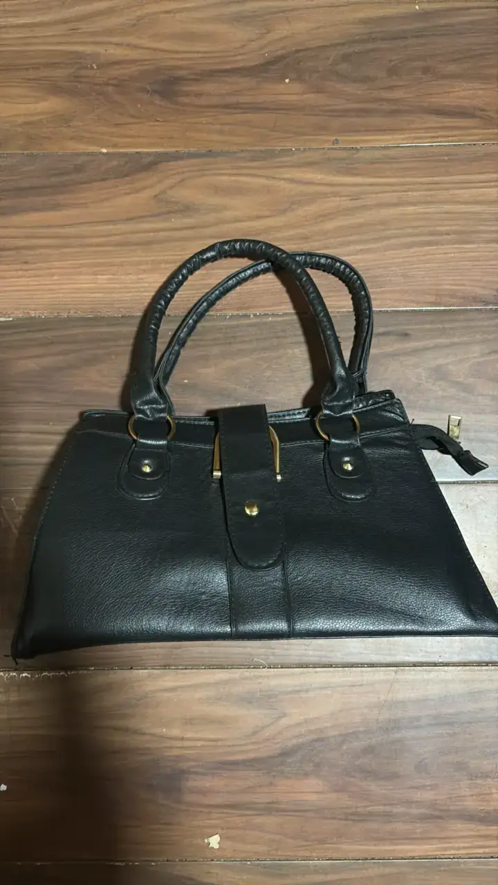 Cartera de cuero negra elegante - 3