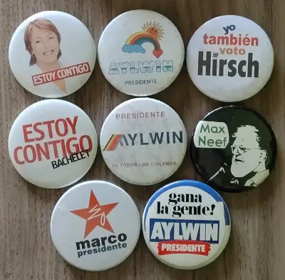 Set de chapitas políticas de campañas presidenciales chilenas - miniatura 1