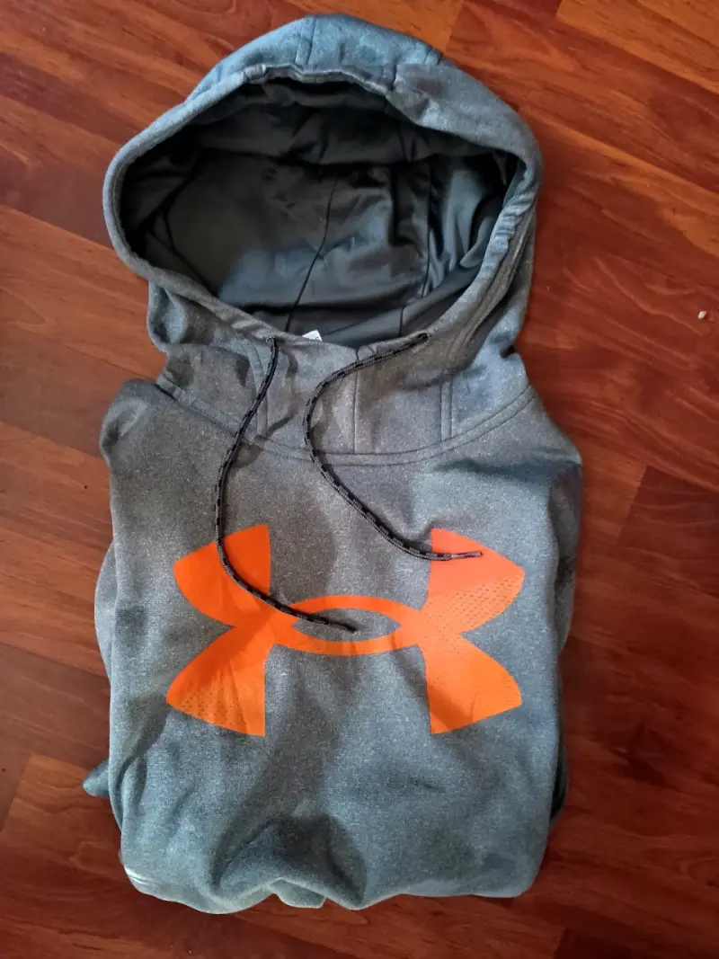Polerón con capucha Under Armour gris - 2