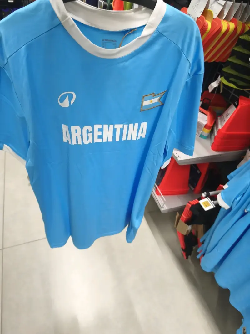 Camiseta deportiva Argentina azul - 1