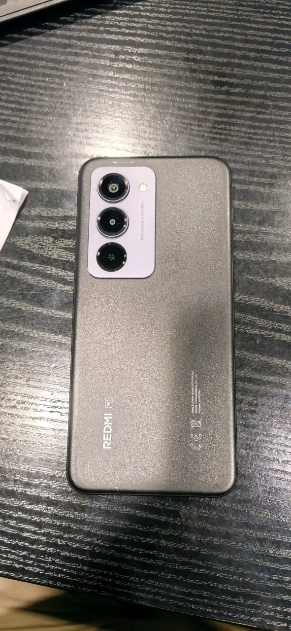 Smartphone Xiaomi Redmi 5G con HyperOS - 3
