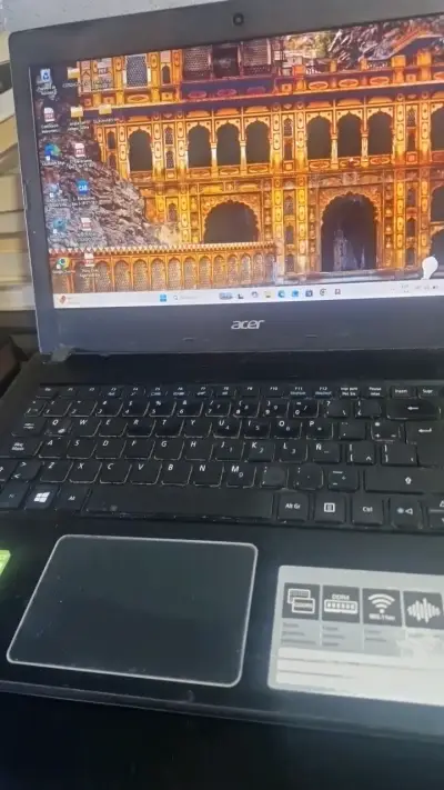 Notebook Acer con pantalla de 14 pulgadas - miniatura 3