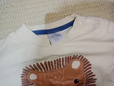 Polerón de bebé con diseño de león - miniatura 3