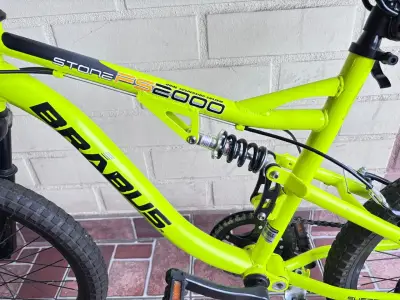 Bicicleta Brabus Stone RS2000 verde con suspensión - miniatura 3