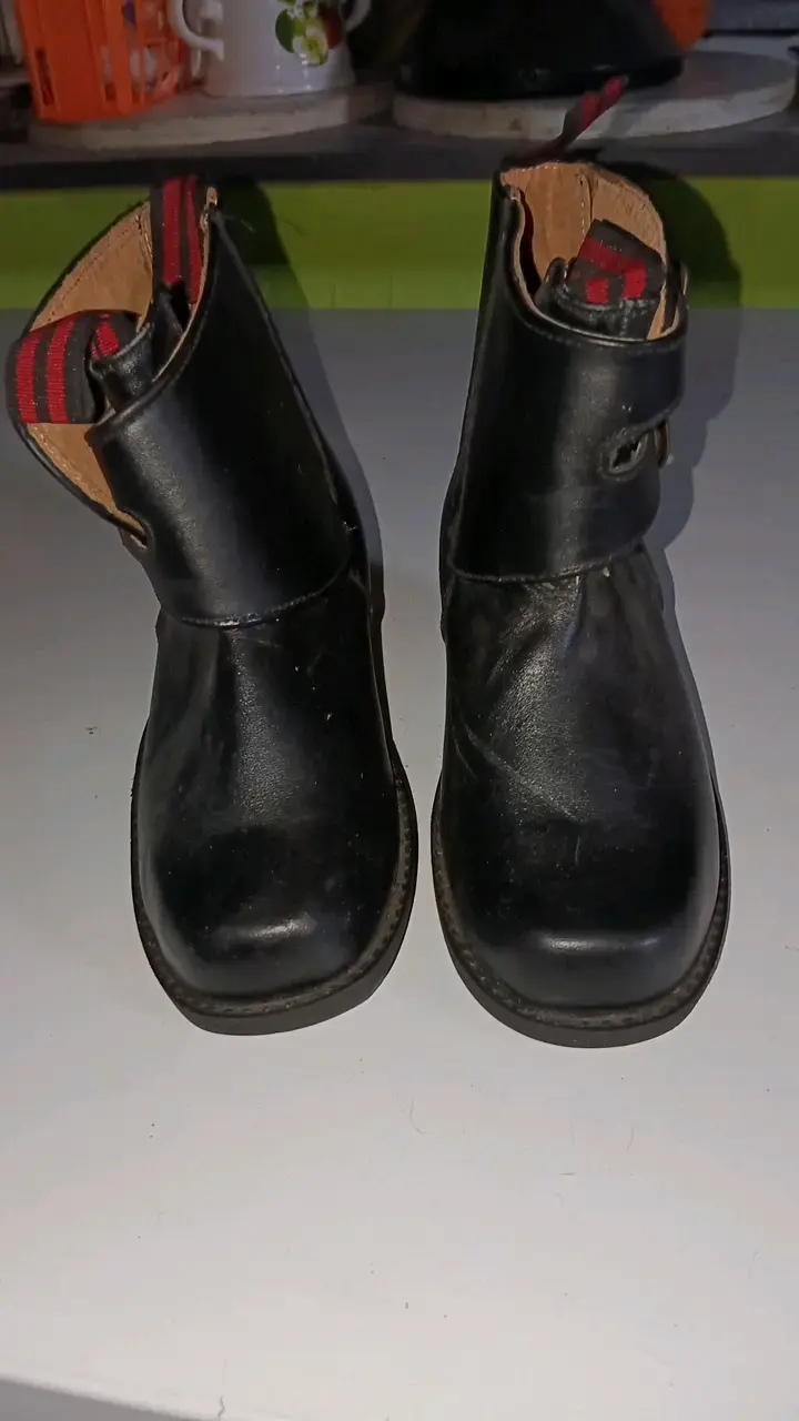 Botas de cuero negro para niños talla 28 - 1