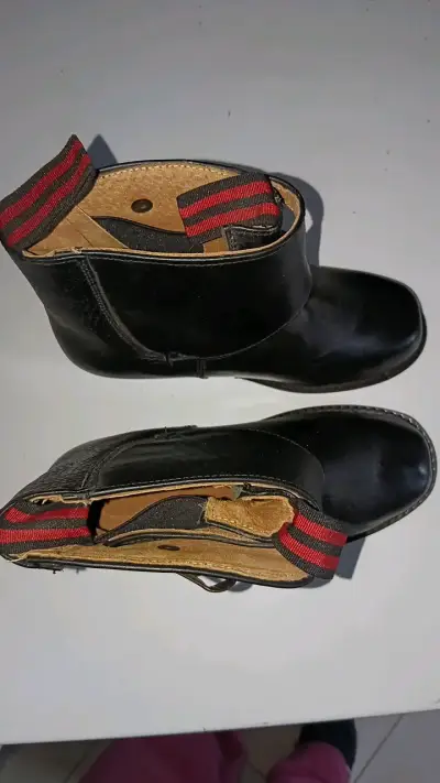 Botas de cuero negro para niños talla 28 - miniatura 4