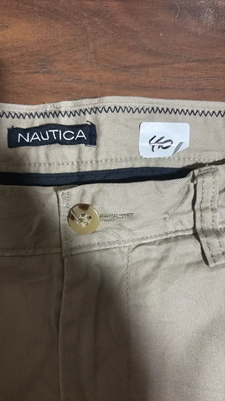 Pantalones beige Nautica para hombre - 2
