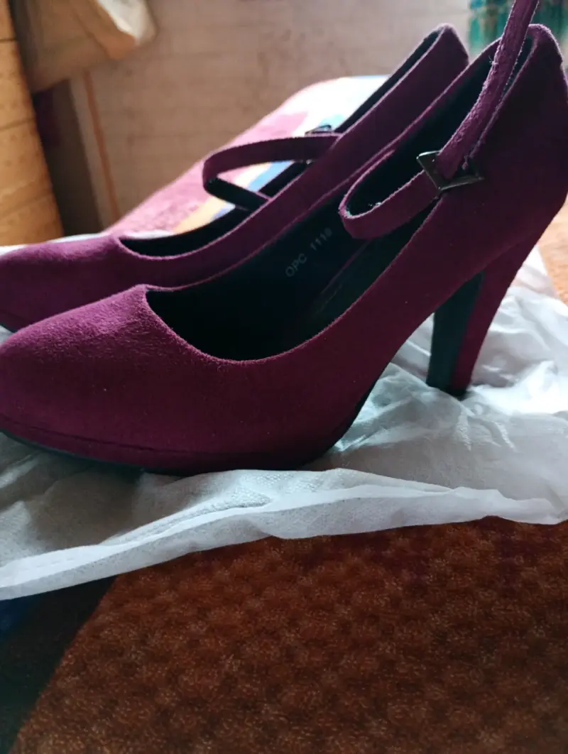 Zapatos Tacón Mary Jane Vino/Morado con Hebilla - 1