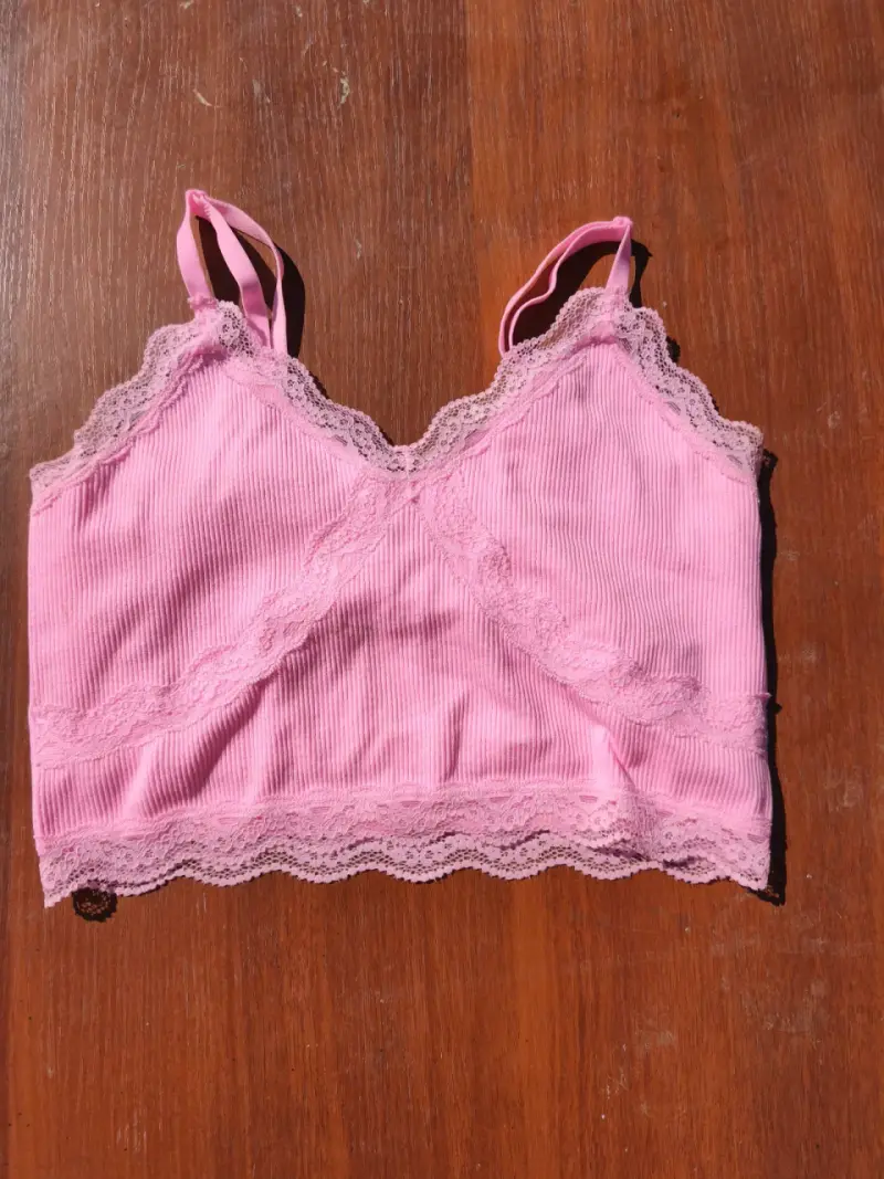 Top de encaje rosado 🩷 - 1