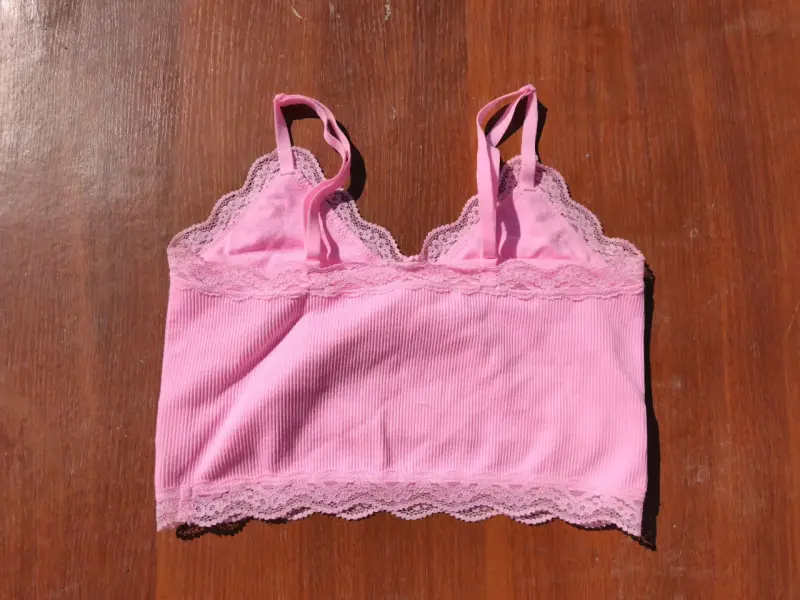 Top de encaje rosado 🩷 - 2