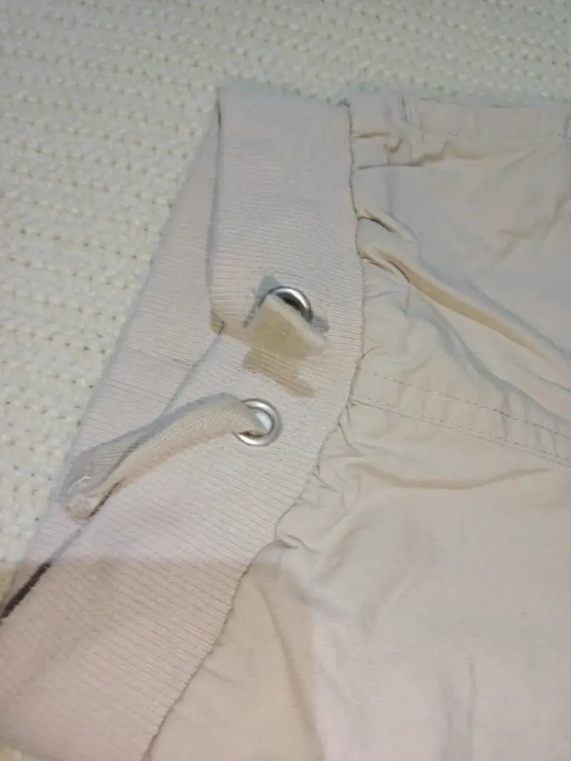 Pantalones cortos beige para bebé - 3