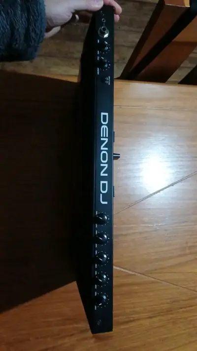 Controlador DJ Denon MC4000 con Serato - miniatura 3
