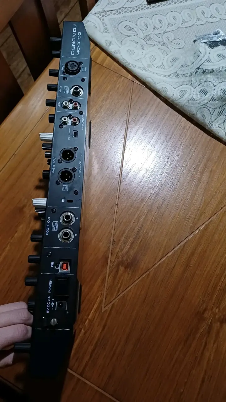 Controlador DJ Denon MC4000 con Serato - 5