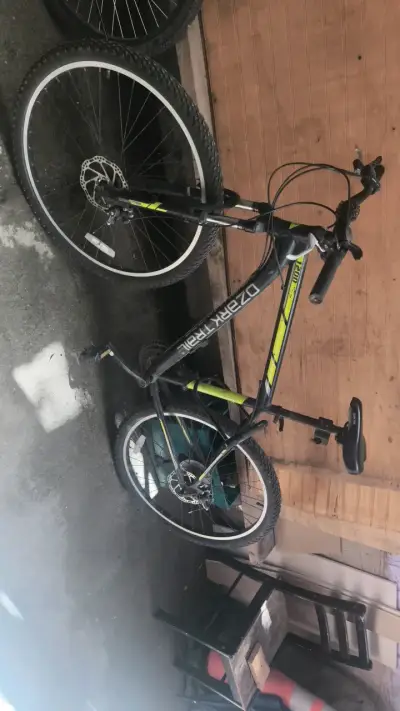 Bicicleta de montaña Ozark Trail con frenos de disco - miniatura 1