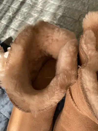 Botas de invierno UGG beige con forro de lana - miniatura 3