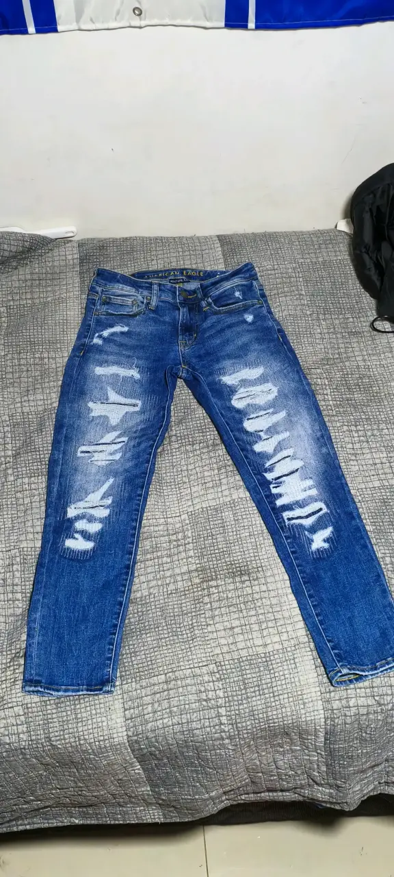 Jeans American Eagle desgastados para hombre - 2