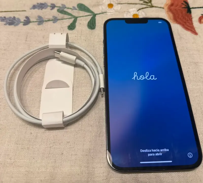 iPhone 13 Pro Max 128GB en buen estado - 2
