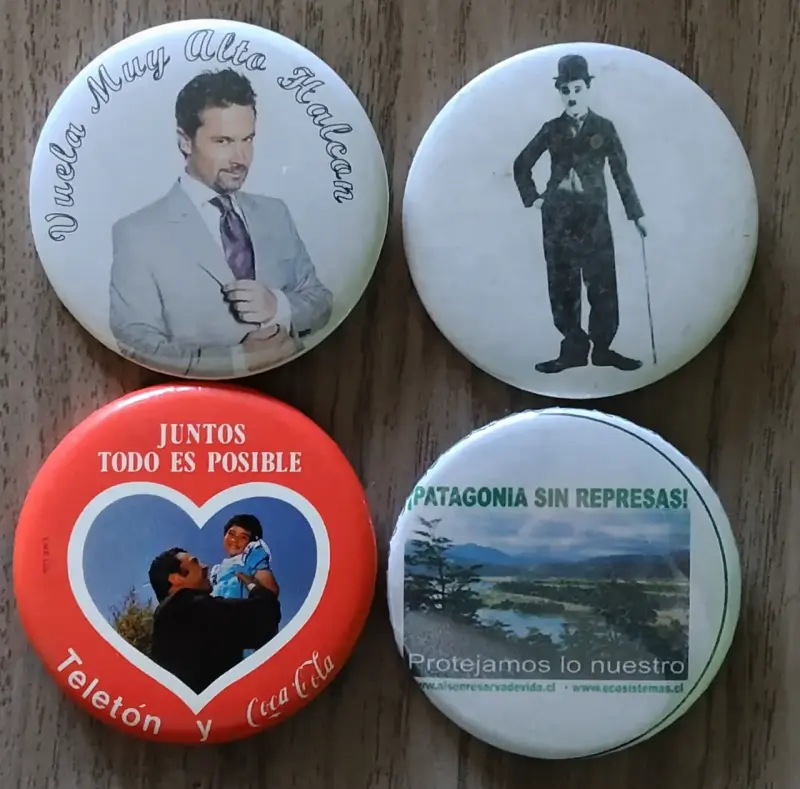 Set de Chapitas Vintage con Diseños Variados - 4