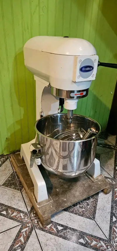 Batidora industrial Ecobeck con bowl de acero inox - miniatura 1