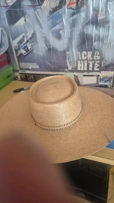 Sombrero de paja estilo huaso chileno - miniatura 1