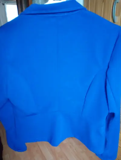 Blazer Azul Eléctrico Feliz 365 Talla M – - miniatura 2