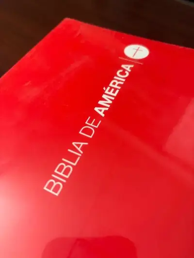 Biblia de América PPC en tapa roja - miniatura 4