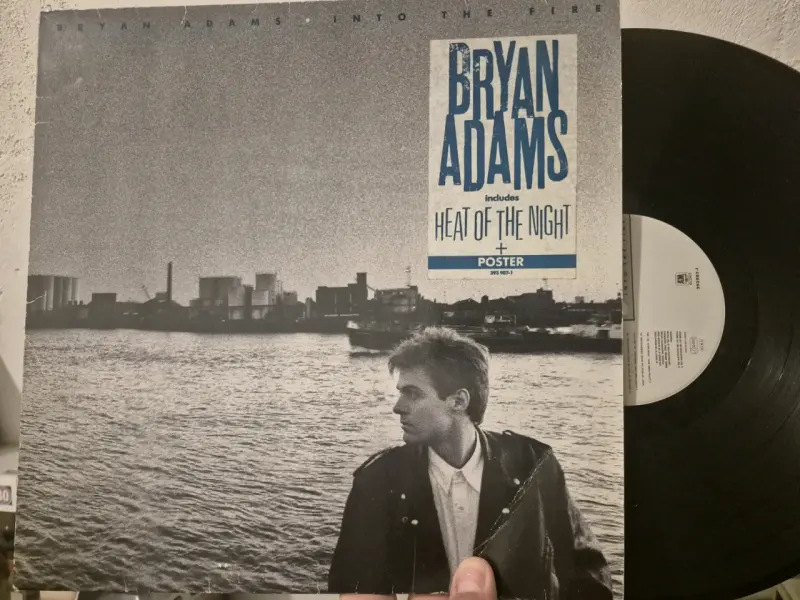 Vinilo Bryan Adams 'Into the Fire' con póster