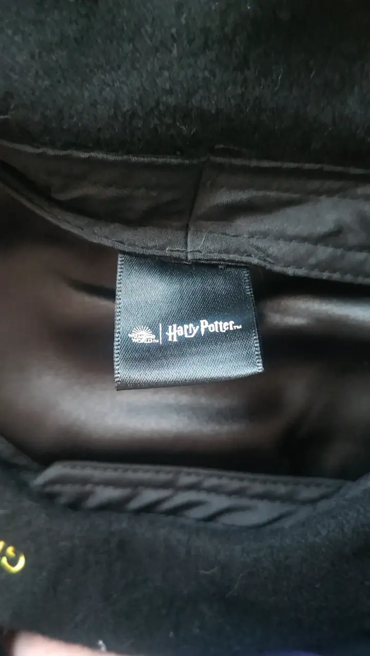 Boina Gryffindor Harry Potter negra con bordado - 4