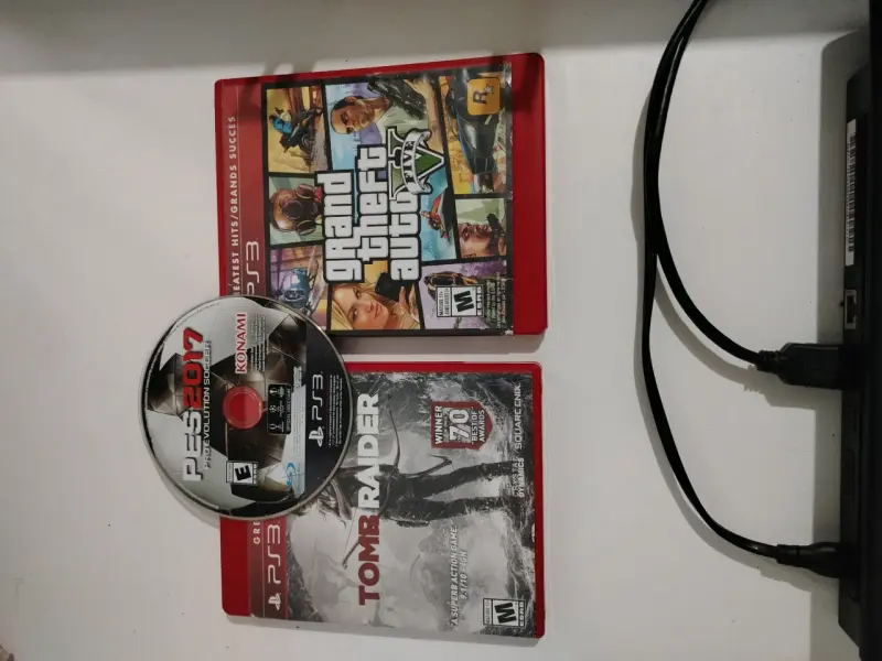 PS3 Super Slim + HEN + 3 Mandos + Juegos Fis y Dig - 3