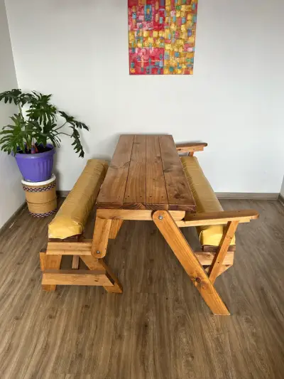 Conjunto de mesa y bancas de madera rústica - miniatura 3