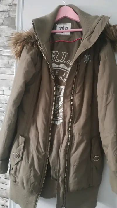 Parka Everlast con capucha de piel sintética - miniatura 1
