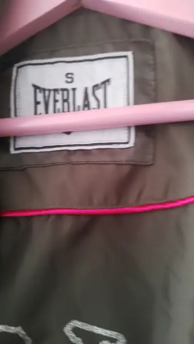Parka Everlast con capucha de piel sintética - miniatura 2