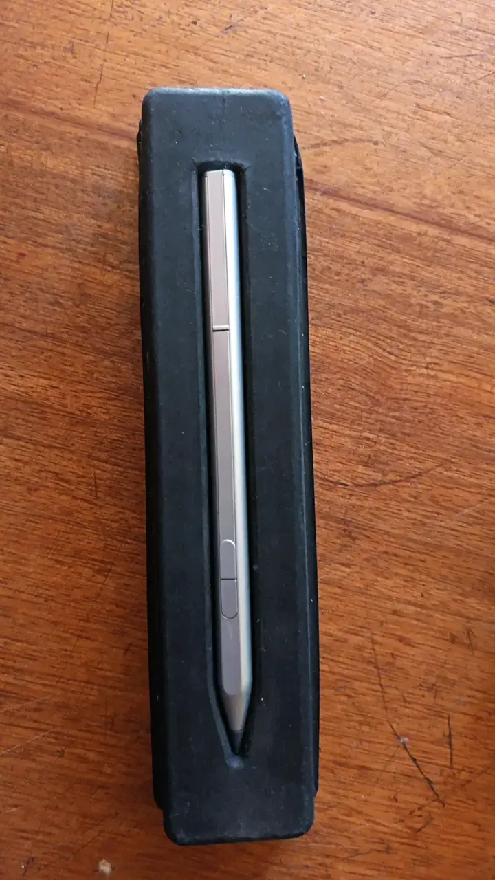 Lápiz Stylus HP Plateado Recargable - 2
