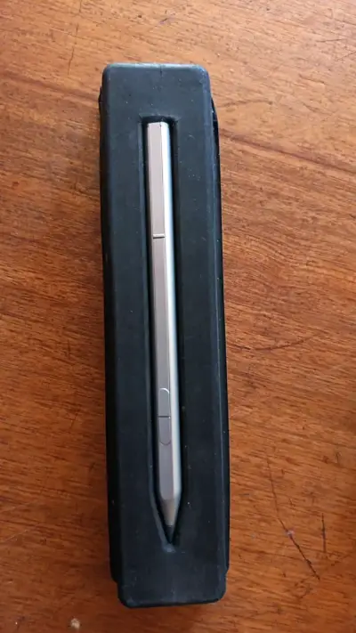 Lápiz Stylus HP Plateado Recargable - miniatura 2