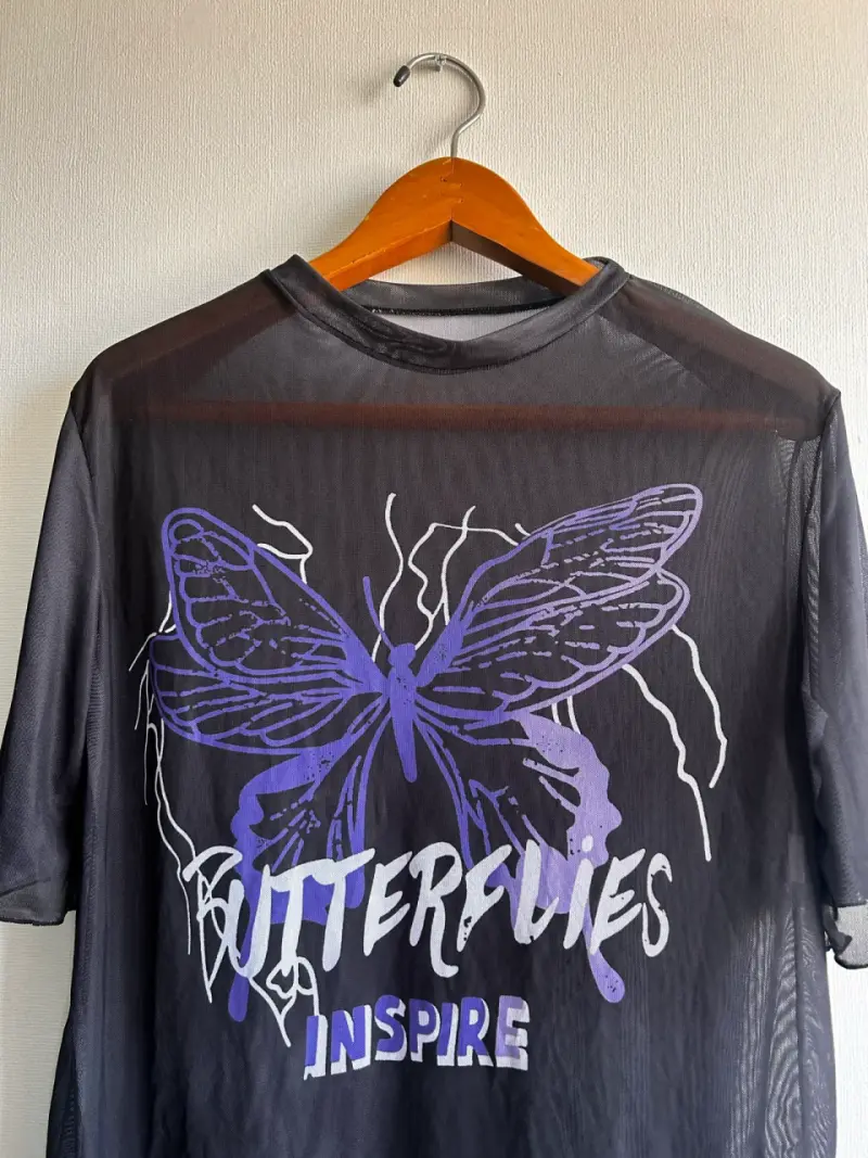 Polera Transparente Negra con Mariposa - 2