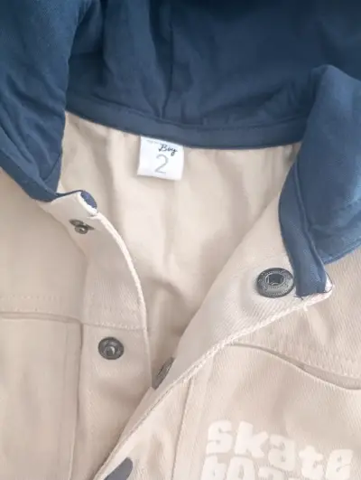 Chaqueta infantil con capucha Skateboard beige y azul - miniatura 2