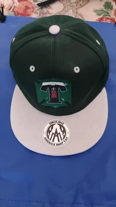 Gorra verde con visera blanca America Snap Cap - miniatura 1