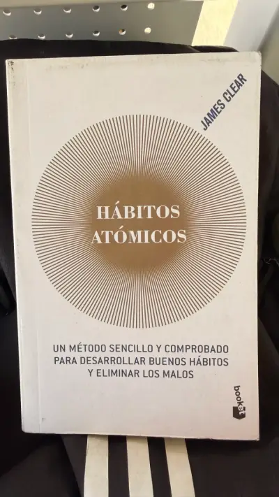 Libro Hábitos Atómicos de James Clear - miniatura 1