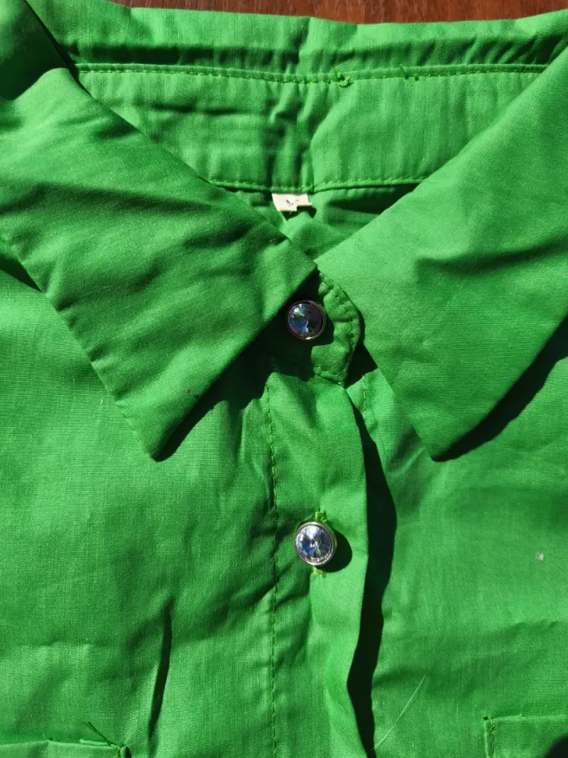 Camisa verde de manga corta 💚 - 3