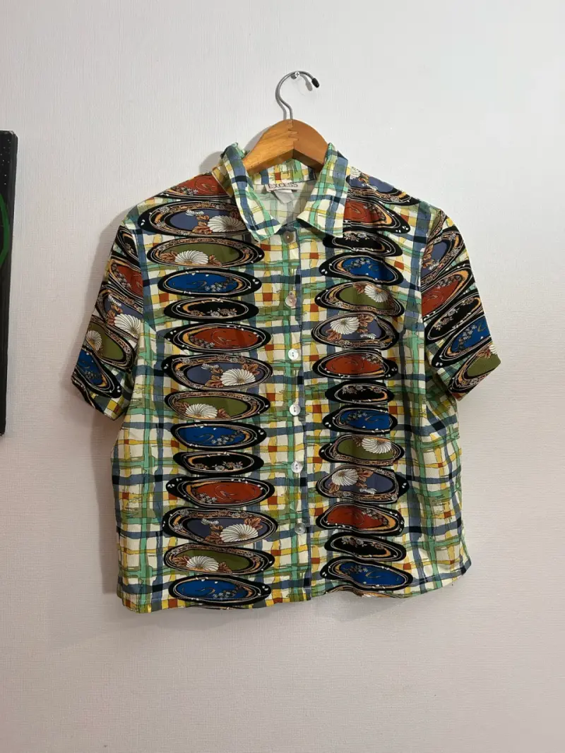Camisa estampada de manga corta