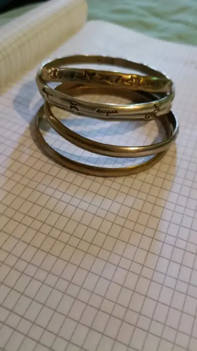 Set de Pulseras de Metal Grabadas - miniatura 4